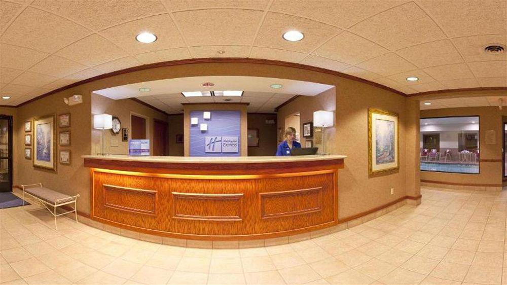Baymont By Wyndham Chelsea Hotel Екстериор снимка